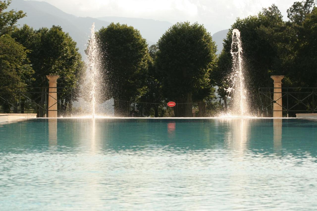 Appartement Chateau Des Gipieres Montbrun-les-Bains Exterior foto